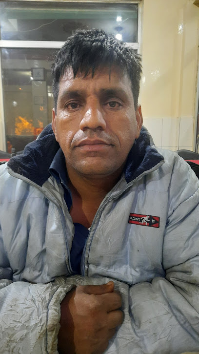 24 hours Rafaqat Auto Workshop in I 9, Islamabad
