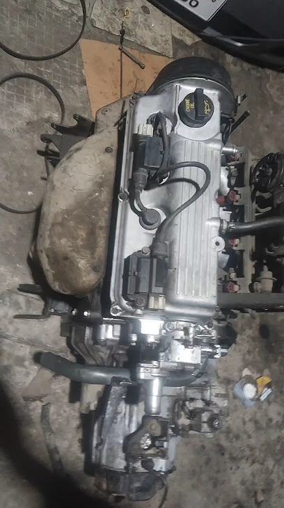 5 star auto workshop in Bahria Town, Lahore