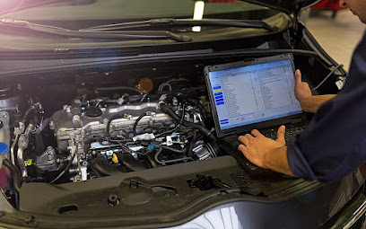 Afzal Auto workshop in Iqbal Town, Lahore