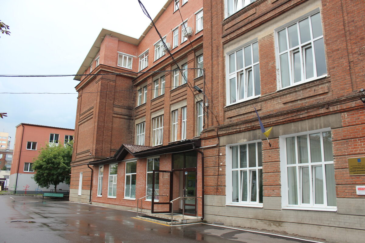 Попередній перегляд закладу Приватний ліцей "ПРОФЕСІОНАЛ"