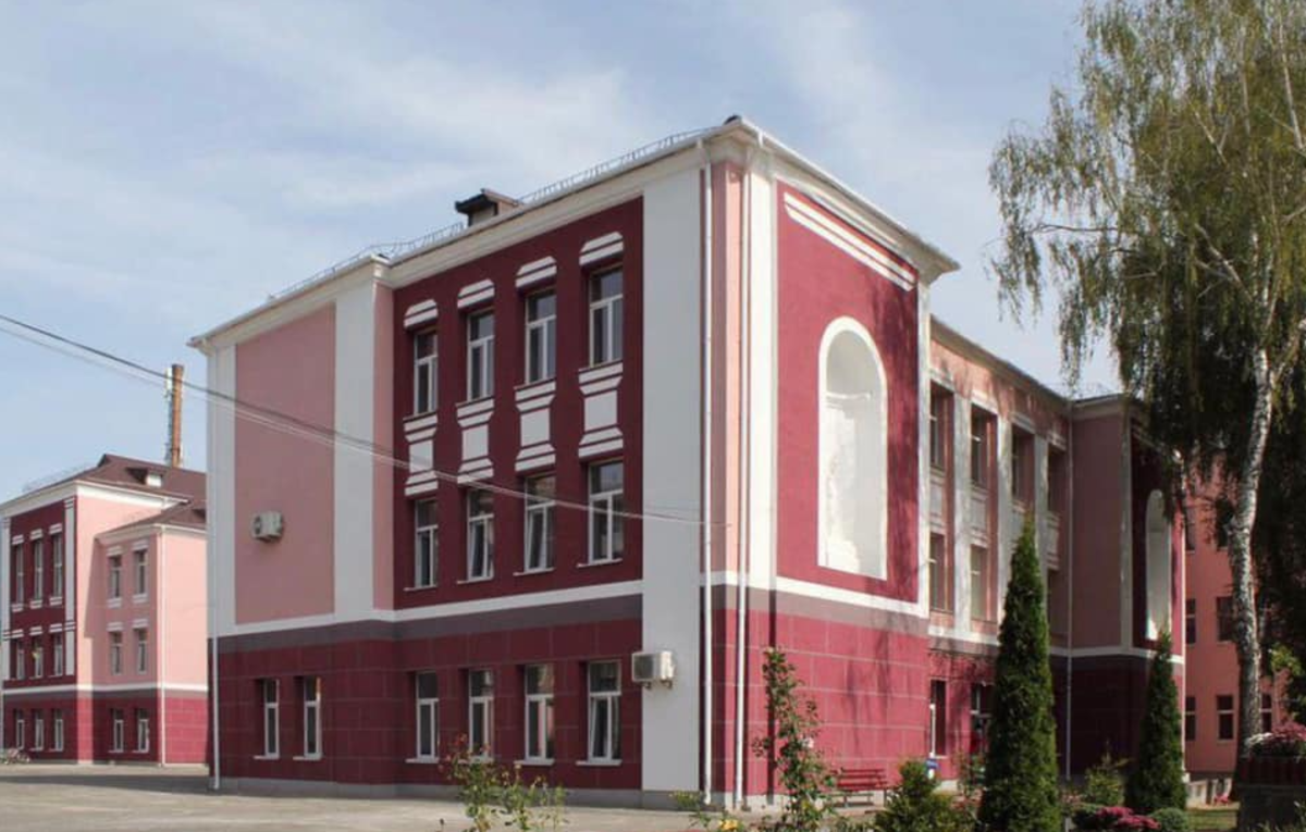 Попередній перегляд закладу Вінницький гуманітарний ліцей 1 імені М.І. Пирогова