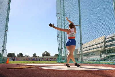 Alexandra Kollárovičová kladivo