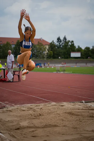 4. kolo druhé ligy družstev v atletice Hvězda Pardubice 19