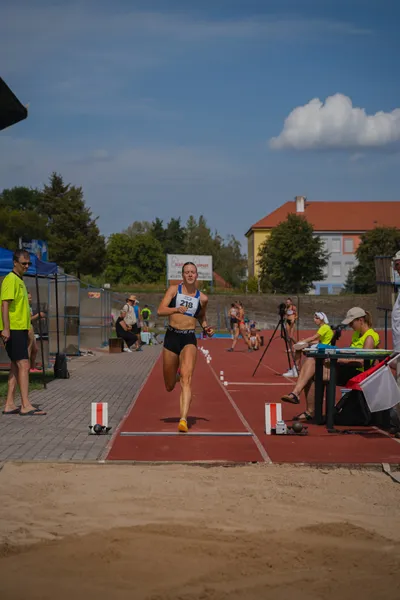 4. kolo druhé ligy družstev v atletice Hvězda Pardubice 35