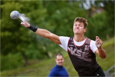 Závody v atketice Krajský přebor na Atletickém stadionu Hvězda Pardubice 90