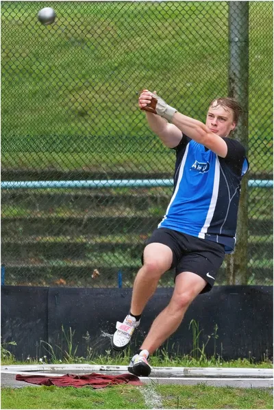 Závody v atketice Krajský přebor na Atletickém stadionu Hvězda Pardubice 230
