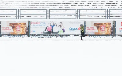 Mikulášský běh na atletickém stadionu Hvězda Pardubice 0