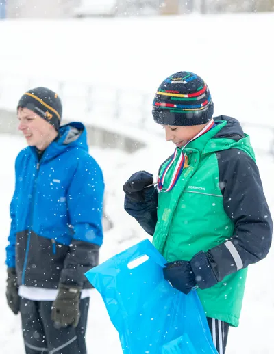 Mikulášský běh na atletickém stadionu Hvězda Pardubice 2