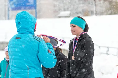 Mikulášský běh na atletickém stadionu Hvězda Pardubice 8