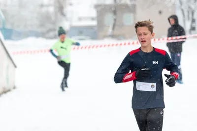Mikulášský běh na atletickém stadionu Hvězda Pardubice 18