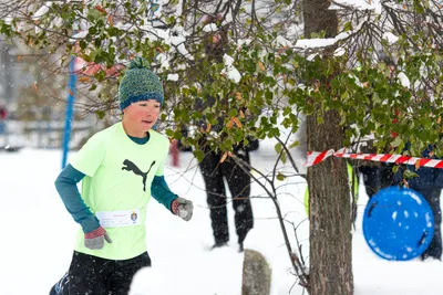 Mikulášský běh na atletickém stadionu Hvězda Pardubice 27