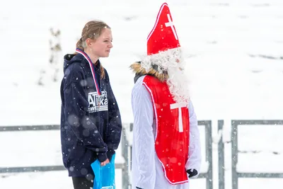 Mikulášský běh na atletickém stadionu Hvězda Pardubice 42