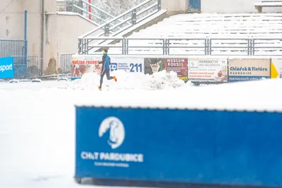 Mikulášský běh na atletickém stadionu Hvězda Pardubice 58