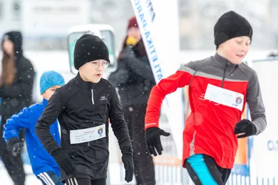 Mikulášský běh na atletickém stadionu Hvězda Pardubice 67