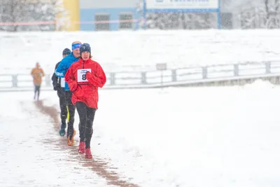 Mikulášský běh na atletickém stadionu Hvězda Pardubice 68