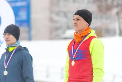 Mikulášský běh na atletickém stadionu Hvězda Pardubice 81