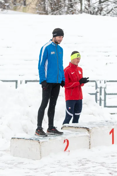 Mikulášský běh na atletickém stadionu Hvězda Pardubice 86