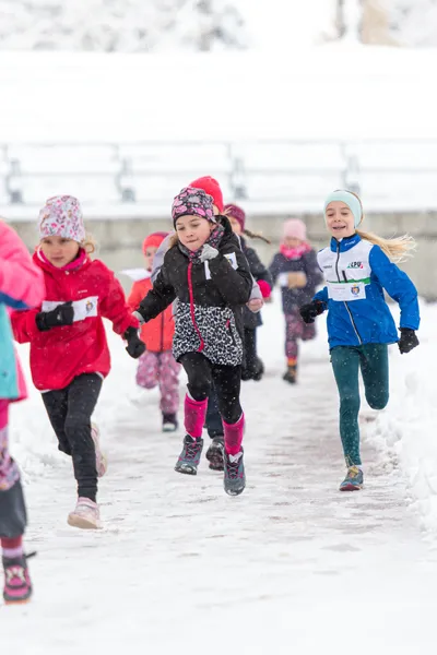 Mikulášský běh na atletickém stadionu Hvězda Pardubice 99