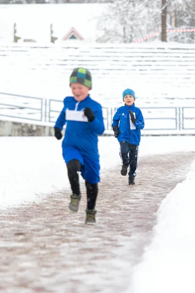 Mikulášský běh na atletickém stadionu Hvězda Pardubice 145