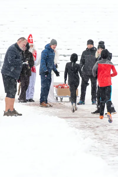 Mikulášský běh na atletickém stadionu Hvězda Pardubice 147