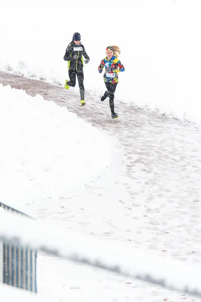 Mikulášský běh na atletickém stadionu Hvězda Pardubice 160
