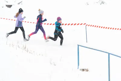 Mikulášský běh na atletickém stadionu Hvězda Pardubice 171