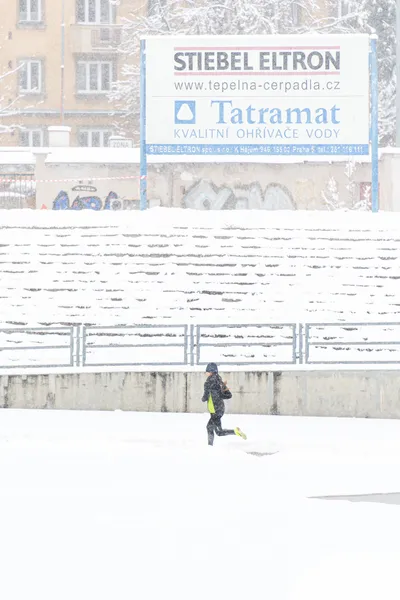 Mikulášský běh na atletickém stadionu Hvězda Pardubice 172