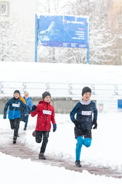 Mikulášský běh na atletickém stadionu Hvězda Pardubice 184
