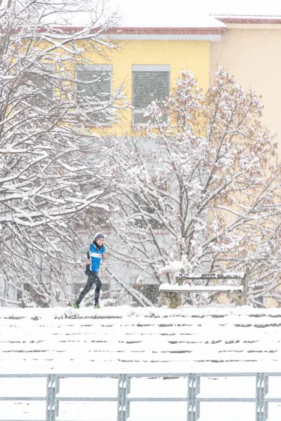 Mikulášský běh na atletickém stadionu Hvězda Pardubice 187