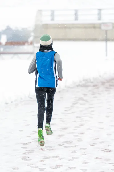 Mikulášský běh na atletickém stadionu Hvězda Pardubice 189