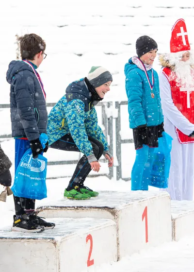 Mikulášský běh na atletickém stadionu Hvězda Pardubice 196