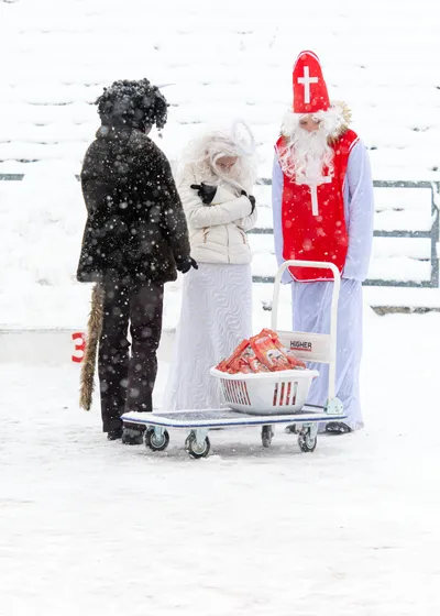 Mikulášský běh na atletickém stadionu Hvězda Pardubice 202