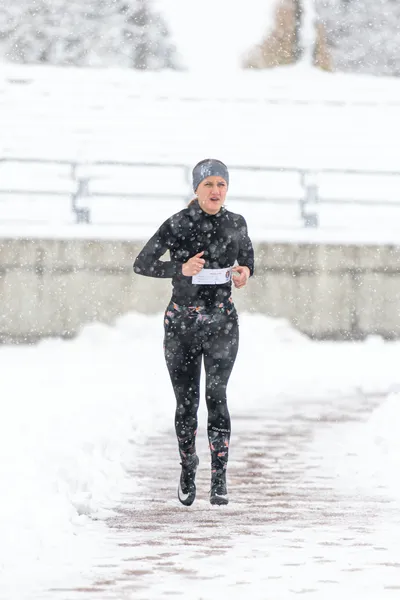 Mikulášský běh na atletickém stadionu Hvězda Pardubice 221