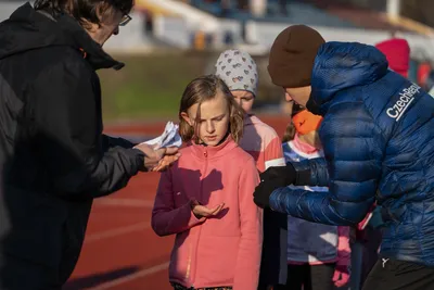 Mikulášský běh 2024 na atletickém stadionu Hvězda Pardubice 11