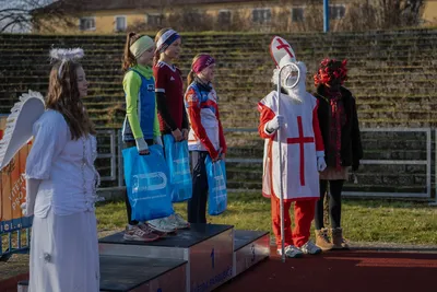 Mikulášský běh 2024 na atletickém stadionu Hvězda Pardubice 20