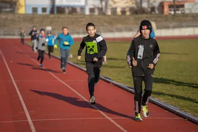 Mikulášský běh 2024 na atletickém stadionu Hvězda Pardubice 37