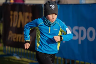 Mikulášský běh 2024 na atletickém stadionu Hvězda Pardubice 41