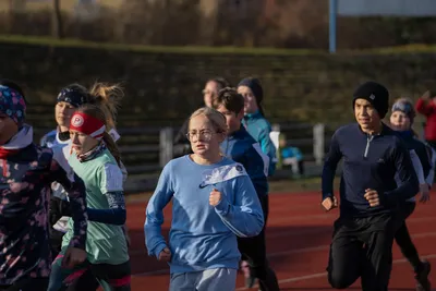 Mikulášský běh 2024 na atletickém stadionu Hvězda Pardubice 64