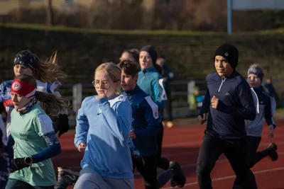Mikulášský běh 2024 na atletickém stadionu Hvězda Pardubice 65