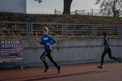 Mikulášský běh 2024 na atletickém stadionu Hvězda Pardubice 69