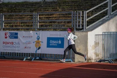 Mikulášský běh 2024 na atletickém stadionu Hvězda Pardubice 72