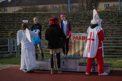 Mikulášský běh 2024 na atletickém stadionu Hvězda Pardubice 85