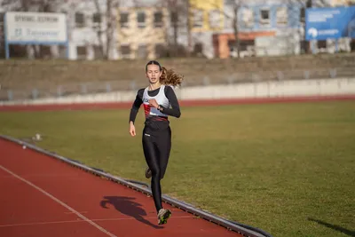 Mikulášský běh 2024 na atletickém stadionu Hvězda Pardubice 93
