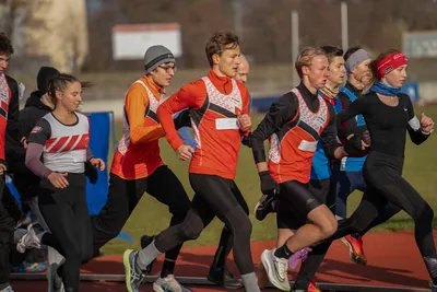 Mikulášský běh 2024 na atletickém stadionu Hvězda Pardubice 110