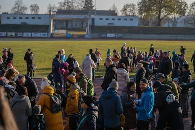 Mikulášský běh 2024 na atletickém stadionu Hvězda Pardubice 111