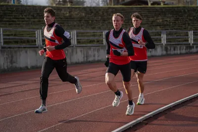 Mikulášský běh 2024 na atletickém stadionu Hvězda Pardubice 120