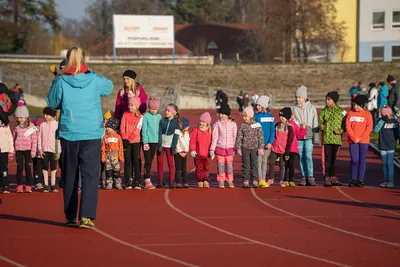 Mikulášský běh 2024 na atletickém stadionu Hvězda Pardubice 123