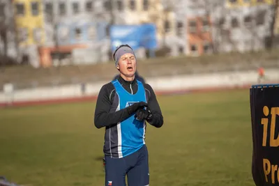 Mikulášský běh 2024 na atletickém stadionu Hvězda Pardubice 140