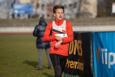 Mikulášský běh 2024 na atletickém stadionu Hvězda Pardubice 148