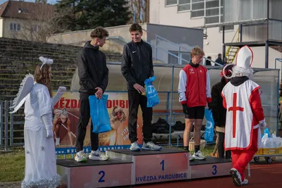 Mikulášský běh 2024 na atletickém stadionu Hvězda Pardubice 166